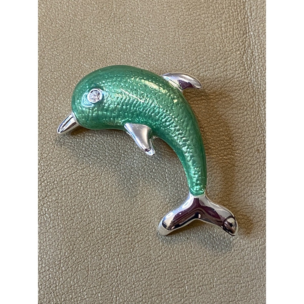 VNTG Dolphin Green Enamel Texture/Silver Tone Metal Brooch Pin Fish Ocean Living
